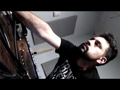 House Music Live [Korg Krome EX - Korg EMX-1 - Behringer RD-9 - Moog Subsequent 25]