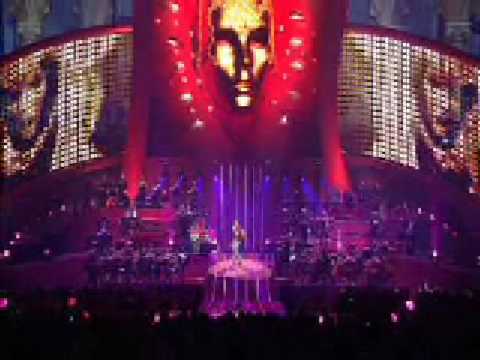 Giovanni Caminita sings Italo Medley with Marco Borsato