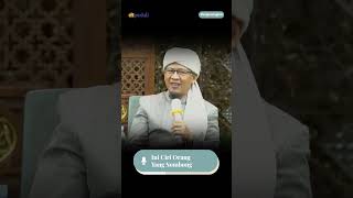 Download lagu Orang Sombong mp3 Download lagu Orang Sombong mp3