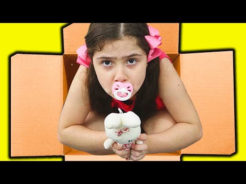 Heloísa em uma historia engraçada da irmã bebê encontrada na caixa