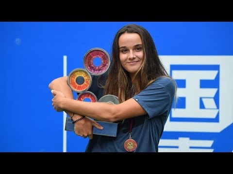 Clara Burel vs. Maria Camila Osorio Serrano 7-6(6), 6-1 ITF Junior Masters (F) 28.10.2018.