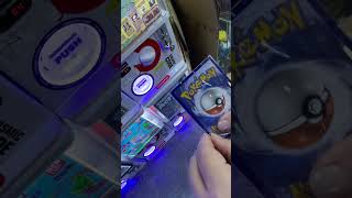 Testando a sorte nas máquinas da Liberdade: como transformar R$10,00 em R$0,50 😂 #cartaspokemon