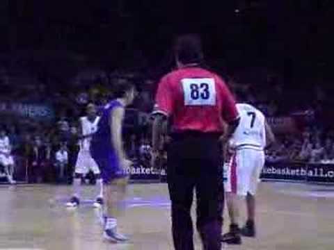 42 11-12-07 BCO-Athene - Minuutje dollen met Athene.mpg