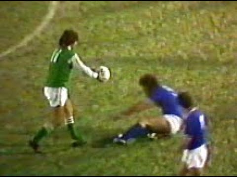 George Best Dancing on Ice (Hibs v Rangers 1979)