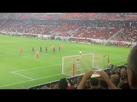 V. Grifo trifft zum 1:0 gegen Quarbag