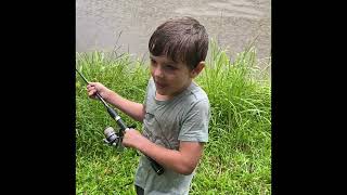 Fishing with Squirm - Episode 1 - Rainy day at the local lake