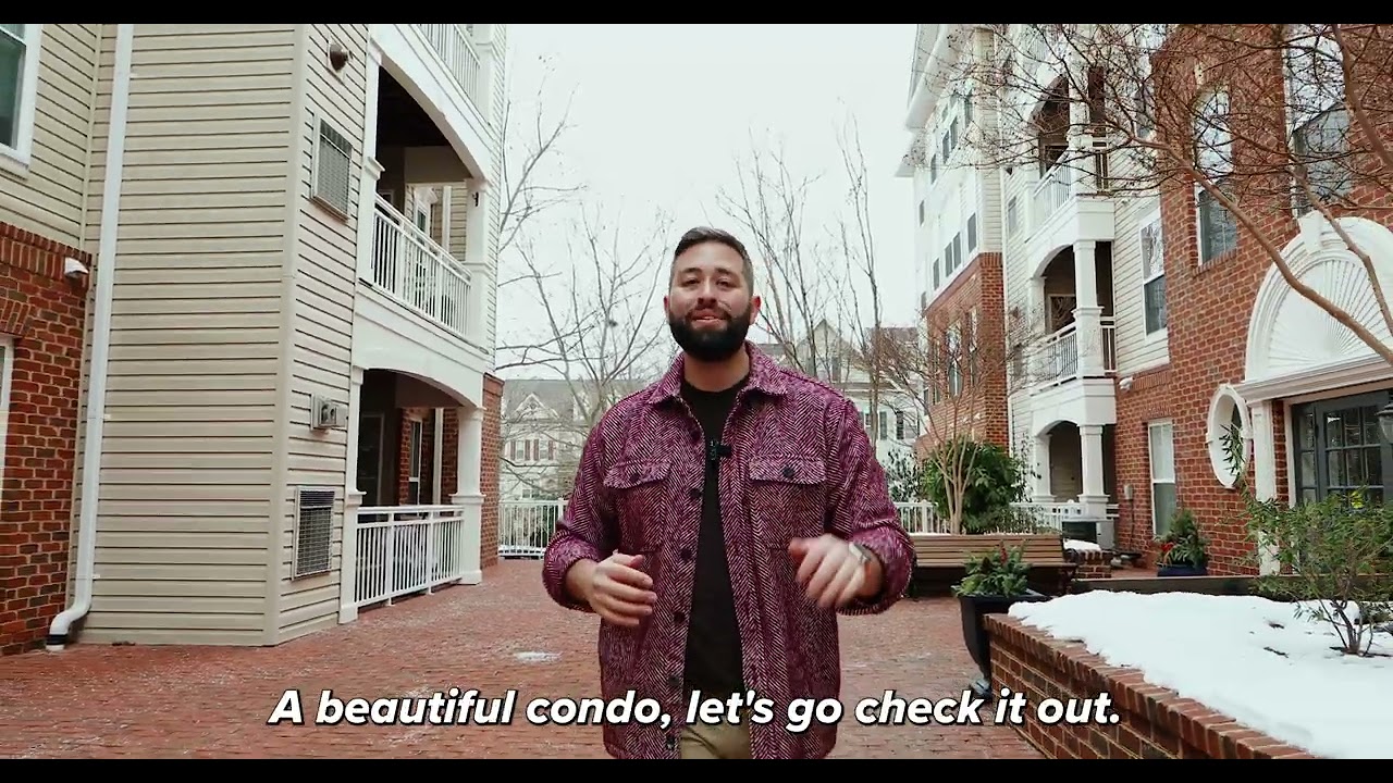 Welcome to Cameron Station! Stunning, light-filled condo with wealth o