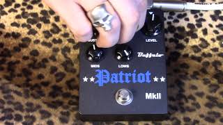 Video thumbnail for Buffalo Fx PATRIOT MKII fuzz pedal of Civil War Muff flavored love demoed Les Paul by gearmanndude