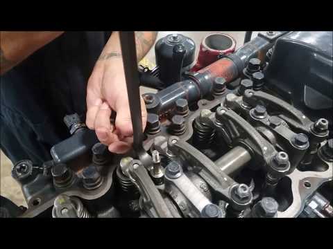 How to Check fuel INJECTORS on a mack 427