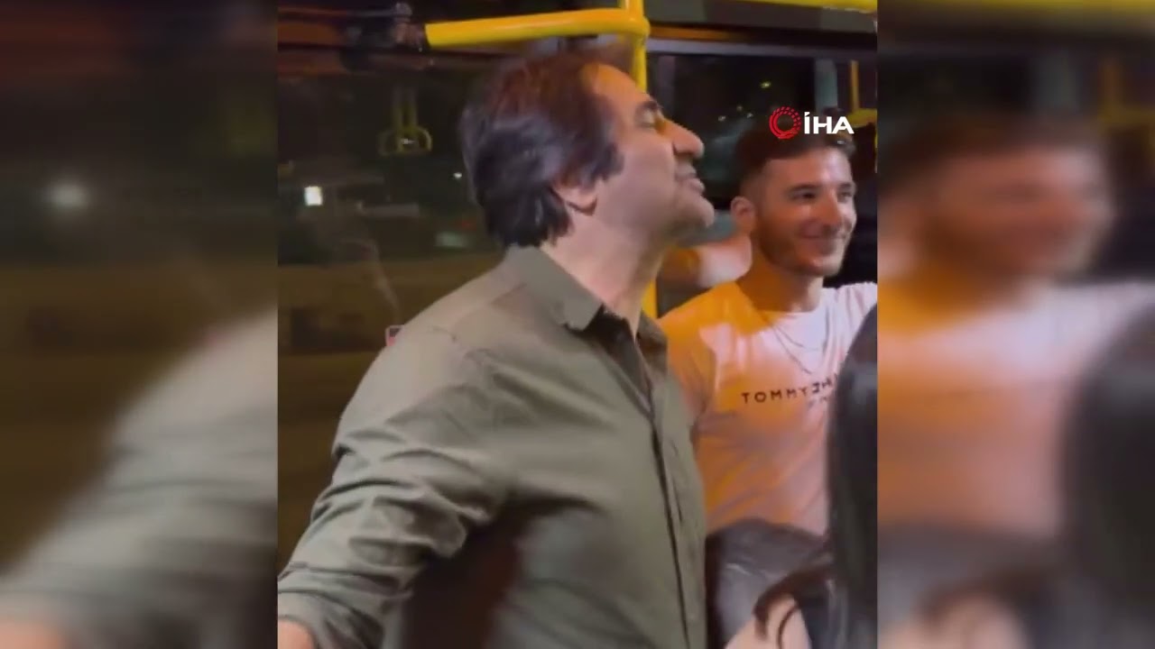 Mahsun Kırmızıgül minibüse bindi yolcularla şarkı söyledi