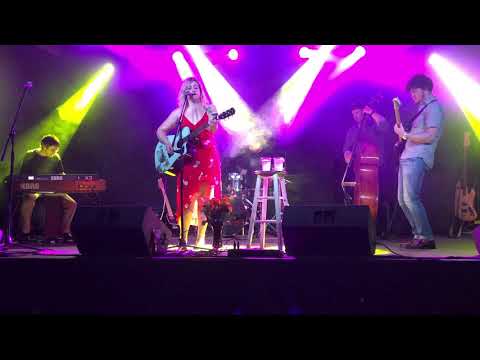 Lexy Desjarlais - Dreams (Original)