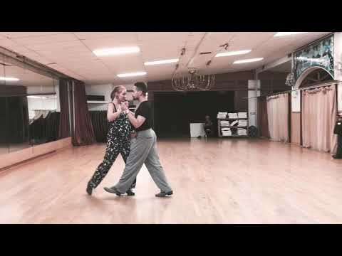 Tango 202: full turn