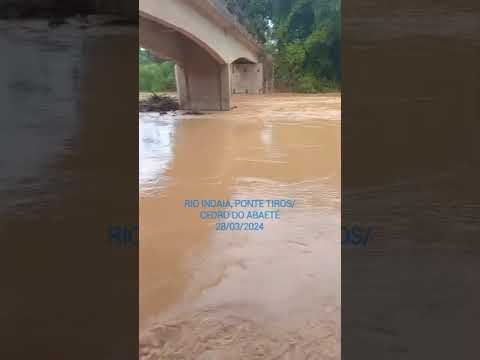 Águas de Março- Rio Indaiá na ponte de travessia Cedro do Abaeté à Tiros em Minas Gerais