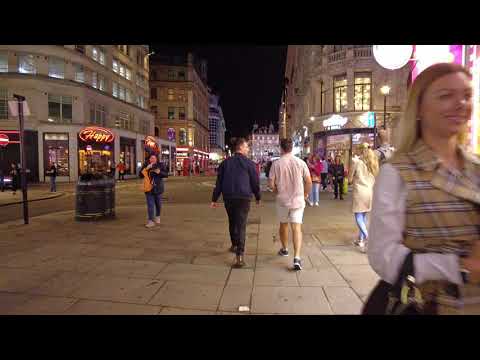 HOT SUMMER EVENING WALK IN LONDON | NIGHTLIFE, 10 PM in SOHO LONDON [4K60FPS]