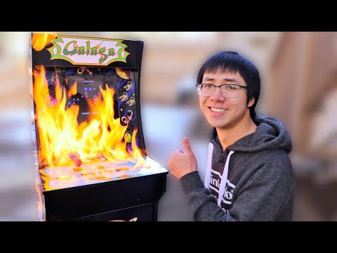 Bored Smashing - ARCADE1UP