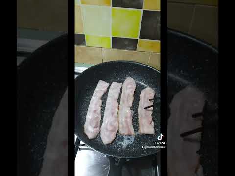 How to cook kolo mee with bacon