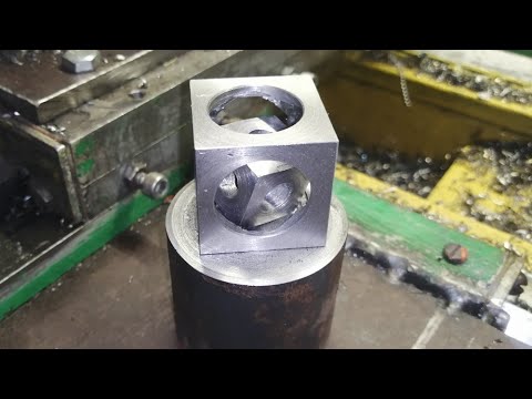 Куб в кубе на самодельном токарном станке.
