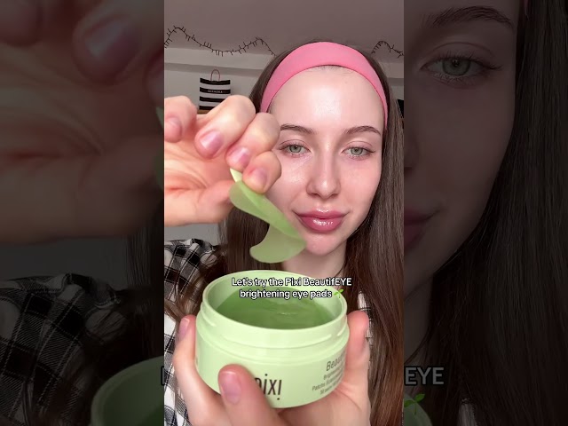 Vídeo relacionado con Pixi Beauty BeautifEYE Eye Patches | Parches Ojos Bolsas y Ojeras con Vitamina C, Licorine y Ginseng | Contorno de Ojos Parches de Hidrogel Iluminadores y Energizantes | 30 Pares (60 Unidades)