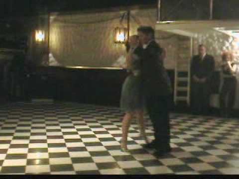  Maria Florencia Labiano  and  Hernán Rodriguez Chaile  are  dancing  to  the  tango  "  La Melodia Del Corazon  "