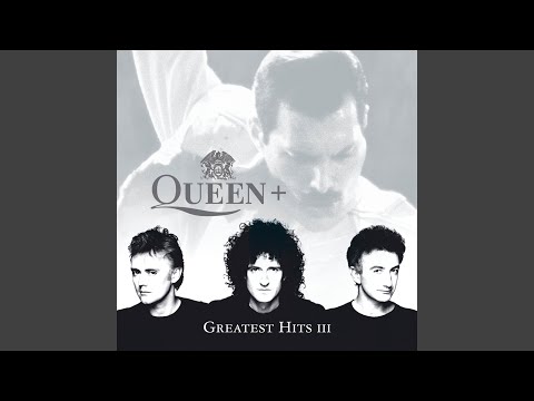 Videoclip de The Show Must Go On (Live / Theatre National de Chaillot, Paris / 1997) — Queen