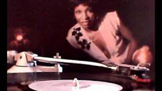 MARTHA REEVES - Love Strong Enough To Move Mountains