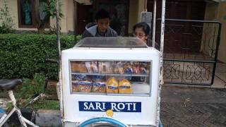 Download lagu Jingle Sari Roti... mp3