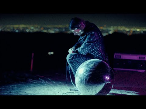 Poolside - 'Moonlight' (Official Music Video)