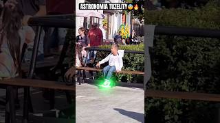 TEACHING NEON SHUFFLE 🤯 ASTRONOMIA LITTLE BOY DANCING 😨