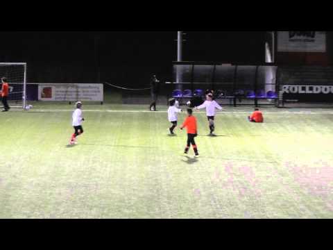 5 februari 2013 VV De Meern E5 - VV De Meern E7 com 10-3 Doelpunt E7 (5-1)