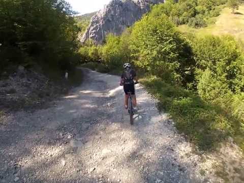 Coborarea pe Valea Dragoiului in Valea Inzelului