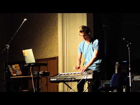 V Ekonomikowy Mam Talent 2012 - Korneliusz Flisiak