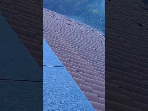 Tempesta di grandine a Montodine, auto bombardate e tegole distrutte
