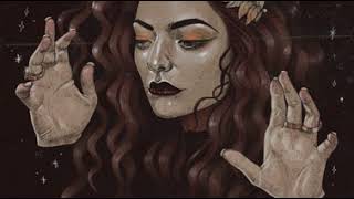 Lorde - Biting Down (Use your earphones for better experience)