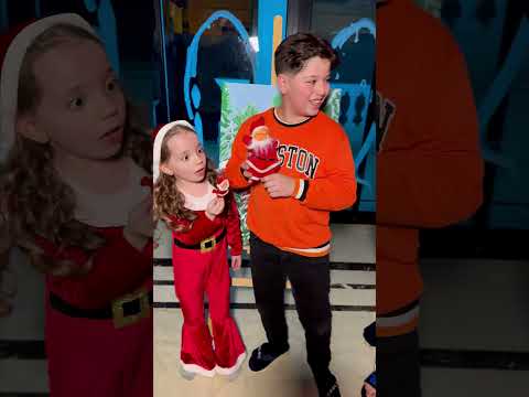 من الأصغر إلى الأكبر بابا نويل 2 😂  #shorts #funny