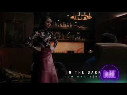 Riverdale 5x17 Veronica Free his Father Hiram. The Southside Serpents gang Tries to stop Moth men.