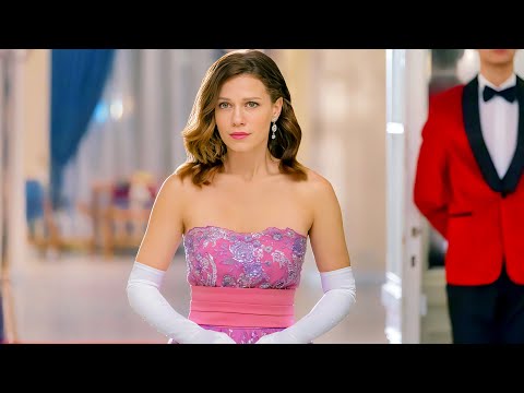 Girl Hired To Find A Bride For The Royal Prince But Ended Up Being Proposed By The Prince