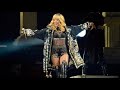 Rihanna | Phresh Out The Runway | DVD The Diamonds World Tour Live At Stadium (HD)