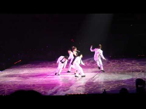 10/12/11 2011 Girls' Generation Tour (part 5)