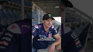 Download lagu Jack Miller teaches you a few Aussie slang idioms! 🇦🇺 mp3