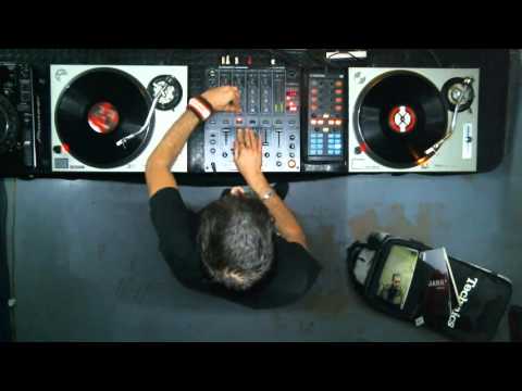 Cannibal Ink (Zulo Room)