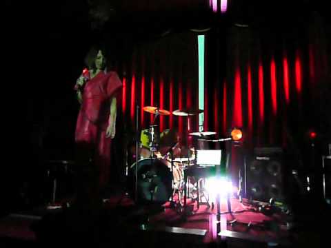 Barca Baxant - Creep