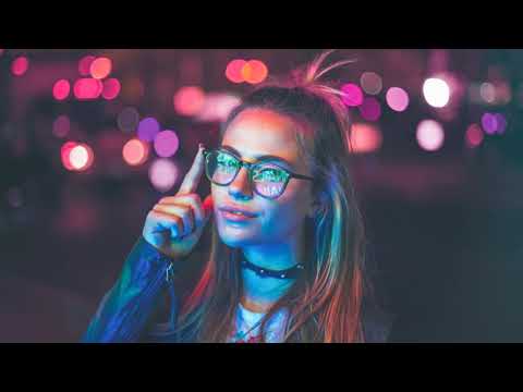 Martin Garrix ft. Halsey - For You