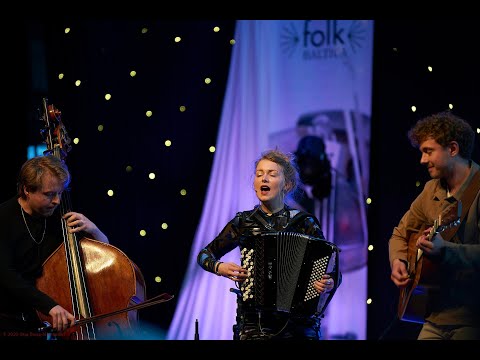 Justine Boesen Trio - New Nordic Folk Music | Danish Folk Music - Efterklangspolska (LIVE)