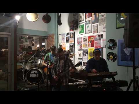 Spinshift live at the Record Centre