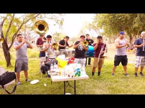 Banda Viento De Oro - El Tecolotito, Pelea de Gallos
