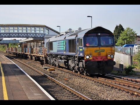 Freightliner's Ex DRS Livery 66413 passes Bridgwater with 4E18 on 19th April 2017
