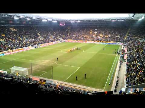 06.04.2013 Einlauf Fortuna Dresden Rähnitz mit Dynamo Dresden