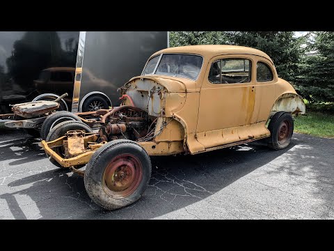 HEMI-Powered 1947 Hudson Super Six