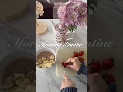 YouTube · Sophie DiLoreto — Mulai harimu dengan rutinitas pagi yang produktif! Siapkan semangatmu untuk seharian penuh!...
