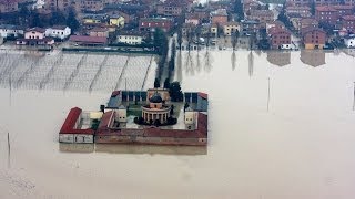 preview picture of video 'Alluvione Modena'